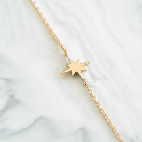 Pulsera chapada en oro con estrella pequeña