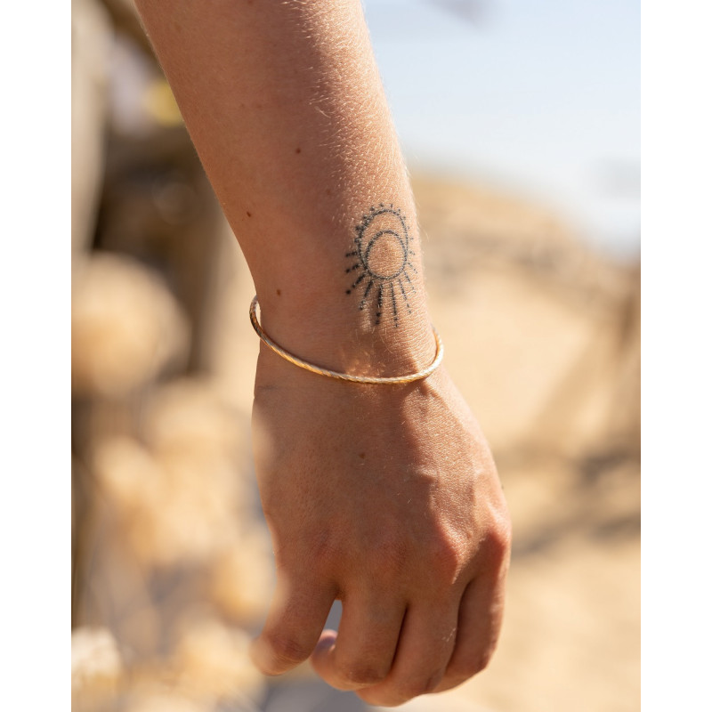 Bangle thin twisted gold plated trend