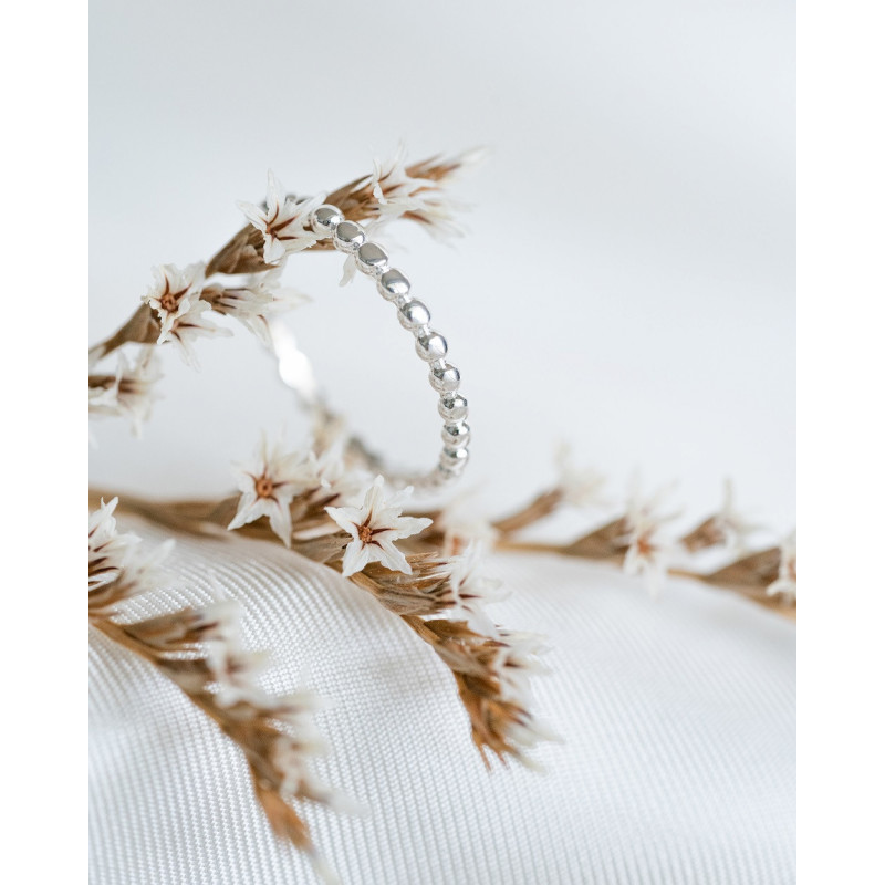 Anello da donna di tendenza con perle d'argento