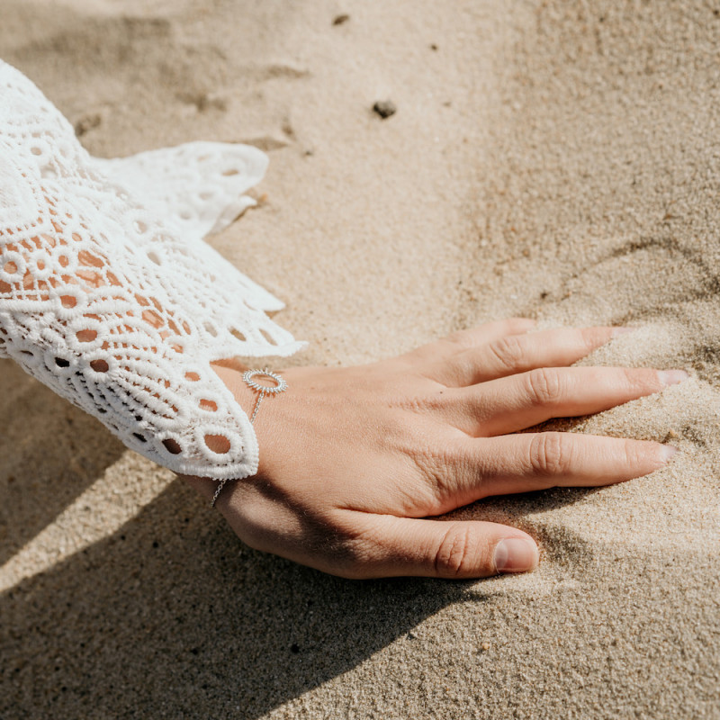 Silbernes Armband mit Sonnenstrahlen