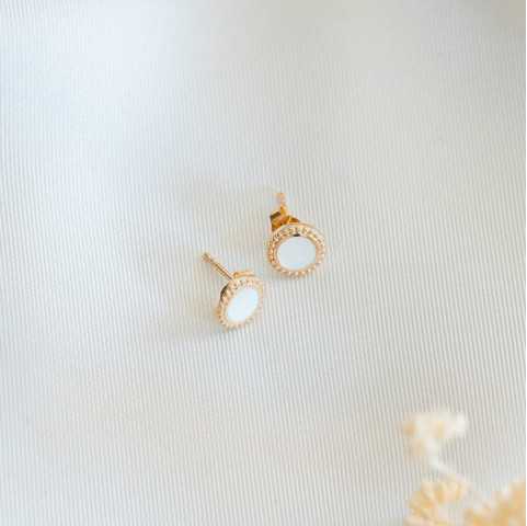 Pendientes de nácar bañados en oro