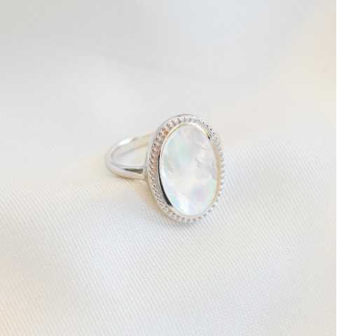 Anillo de plata nacarada