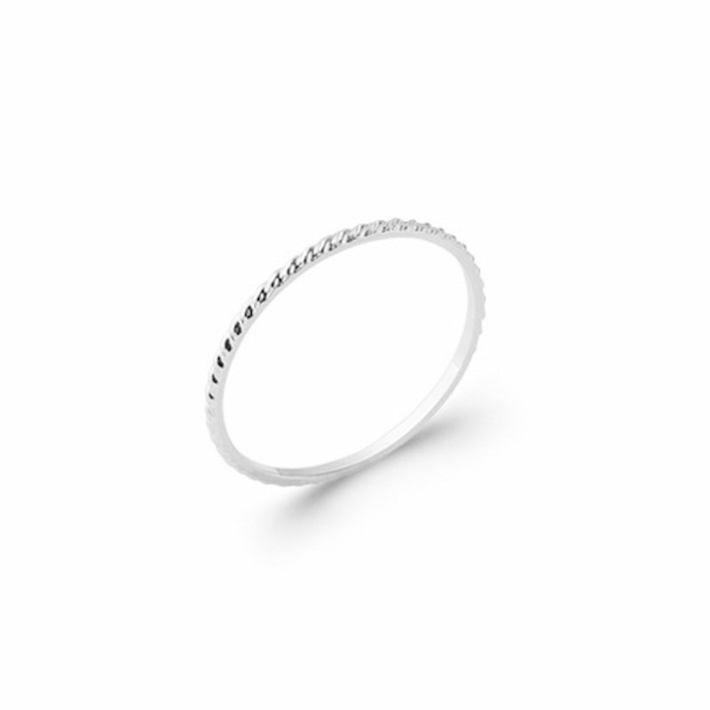Fine silver ring