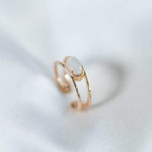 Anillo Doble Piedra Lunar oro