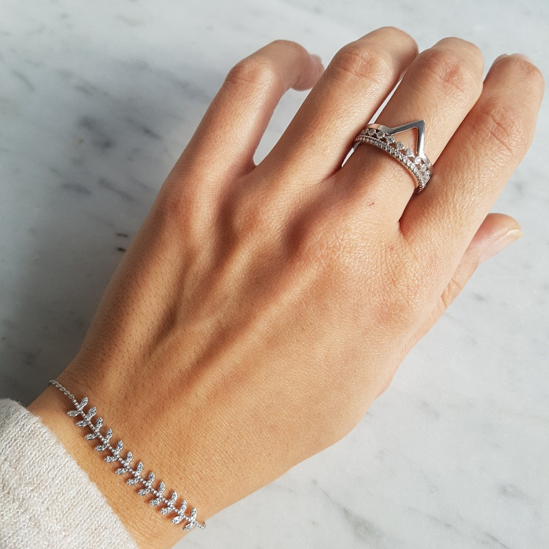 Trendy silver triangle ring