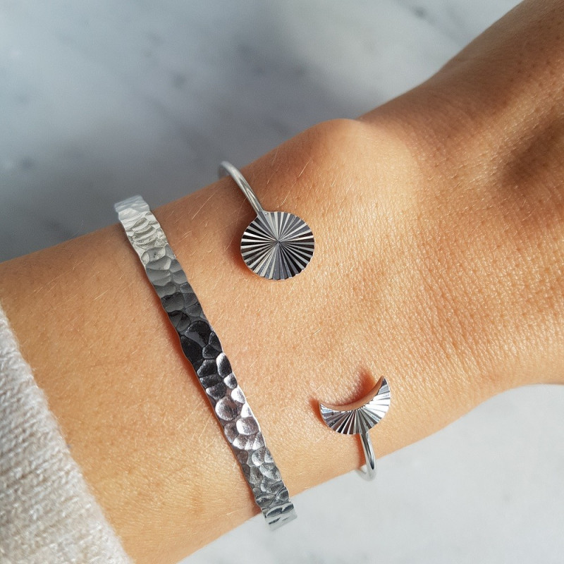 pulsera Junco mujer martillada de plata