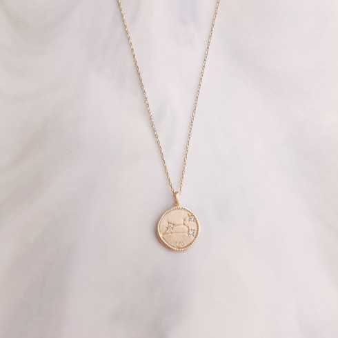 Collar Signo astrológico Leo bañado en oro