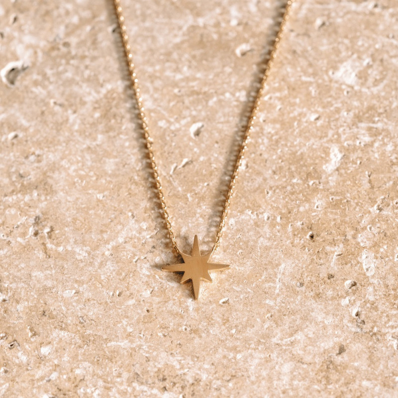 Gold-plated necklace with star pendant