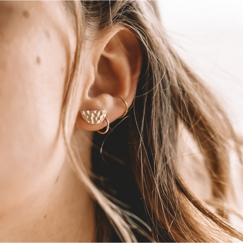 Gold-plated hammered half-moon earrings