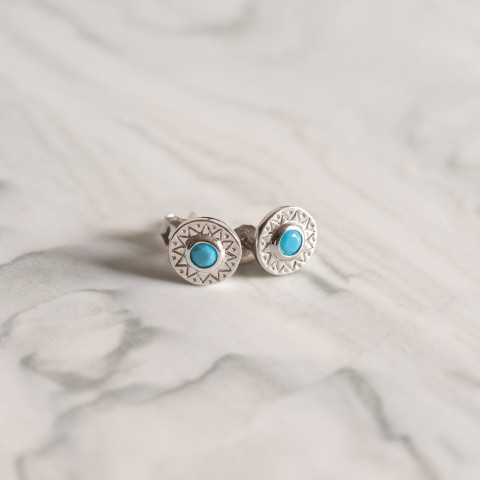 Pendientes de plata con una piedra semipreciosa de turquesa étnica